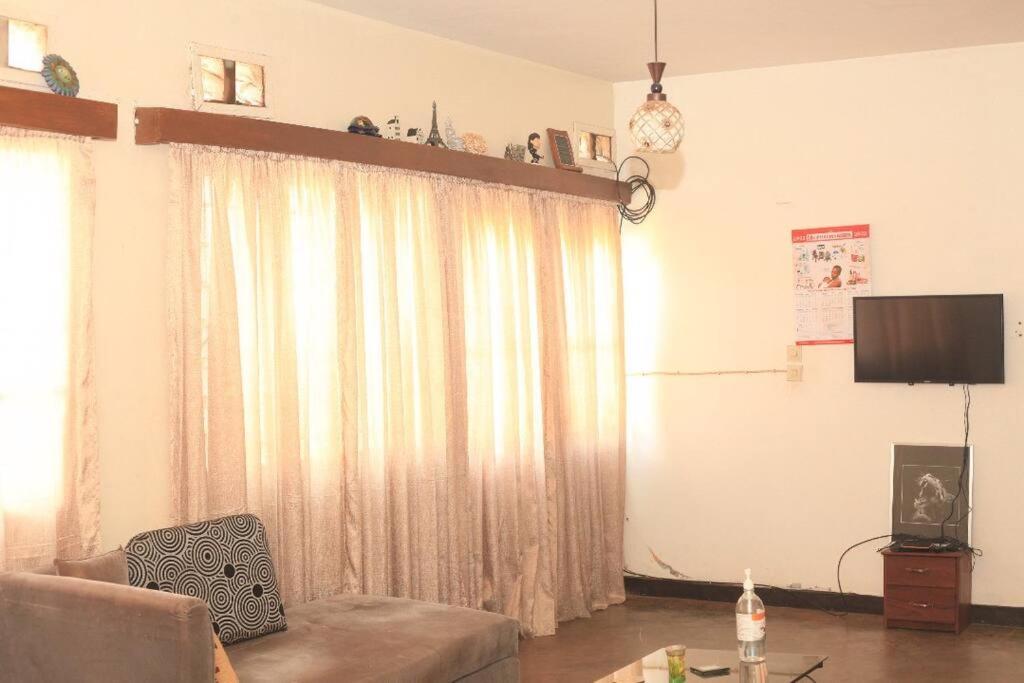 Maison De 3 Chambres Dans Un Lieu Apaise Au Centre De Kigali Eksteriør billede